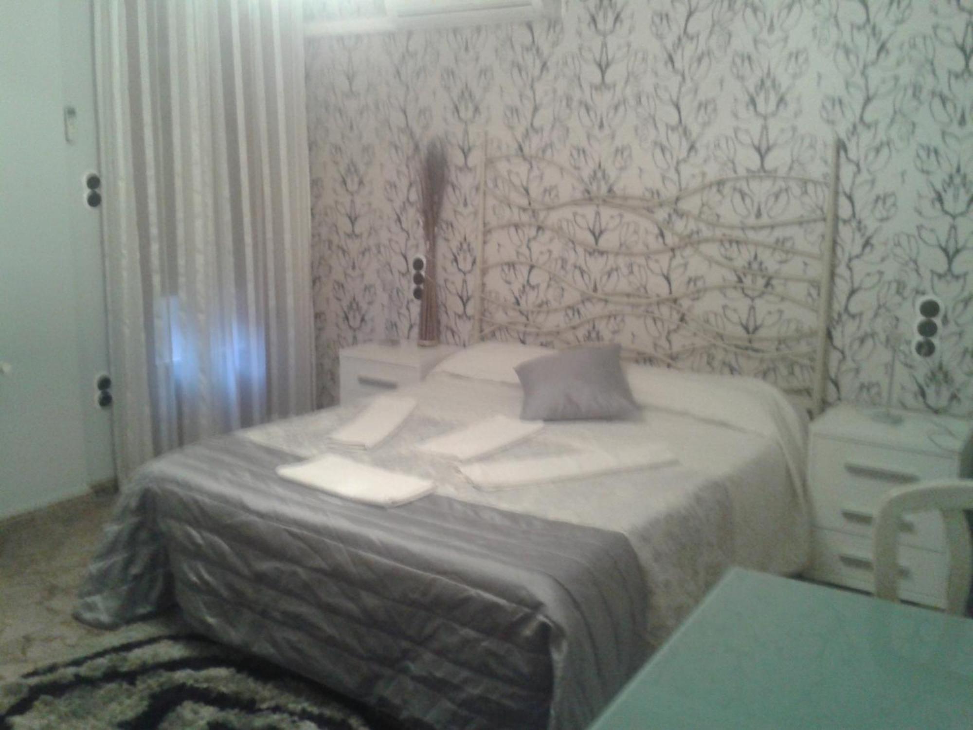 Hostal Texas 2 Fuentes de Ebro المظهر الخارجي الصورة