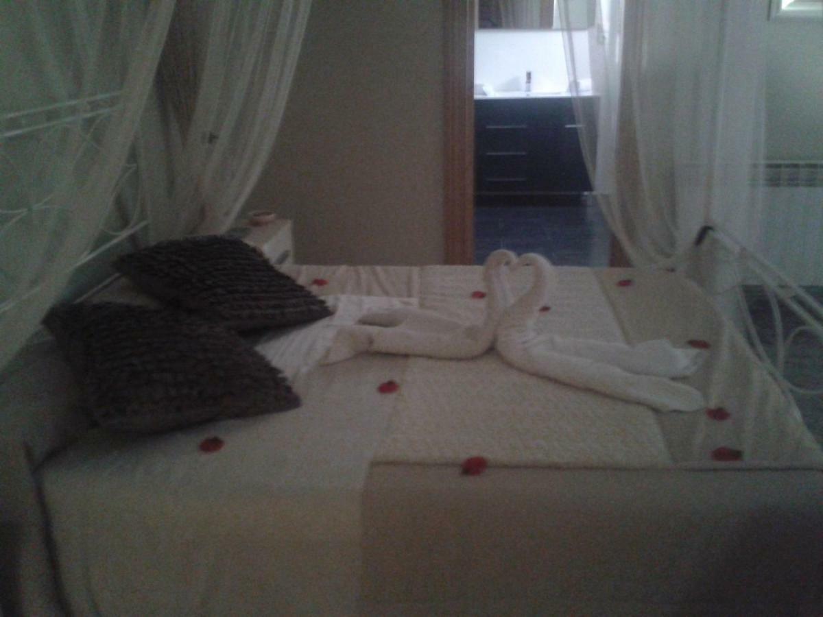 Hostal Texas 2 Fuentes de Ebro المظهر الخارجي الصورة